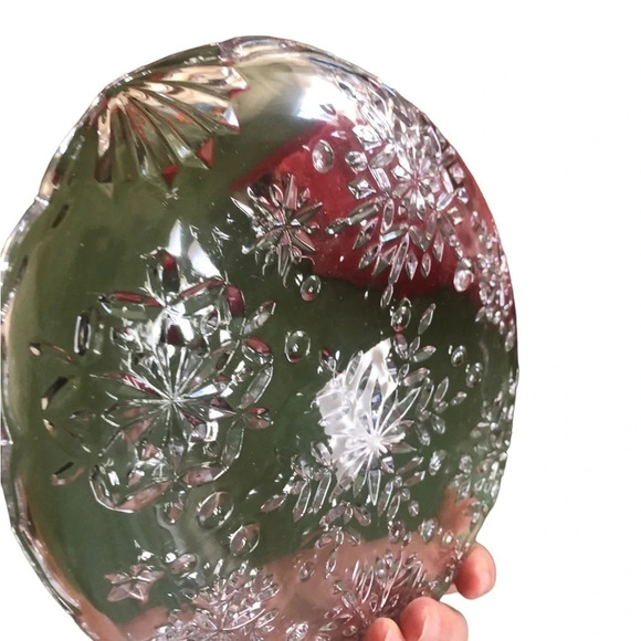 Vintage Mikasa Christmas snowflake Cut Glass Sweet Dish Holiday Serving platter - Picture 4 of 4